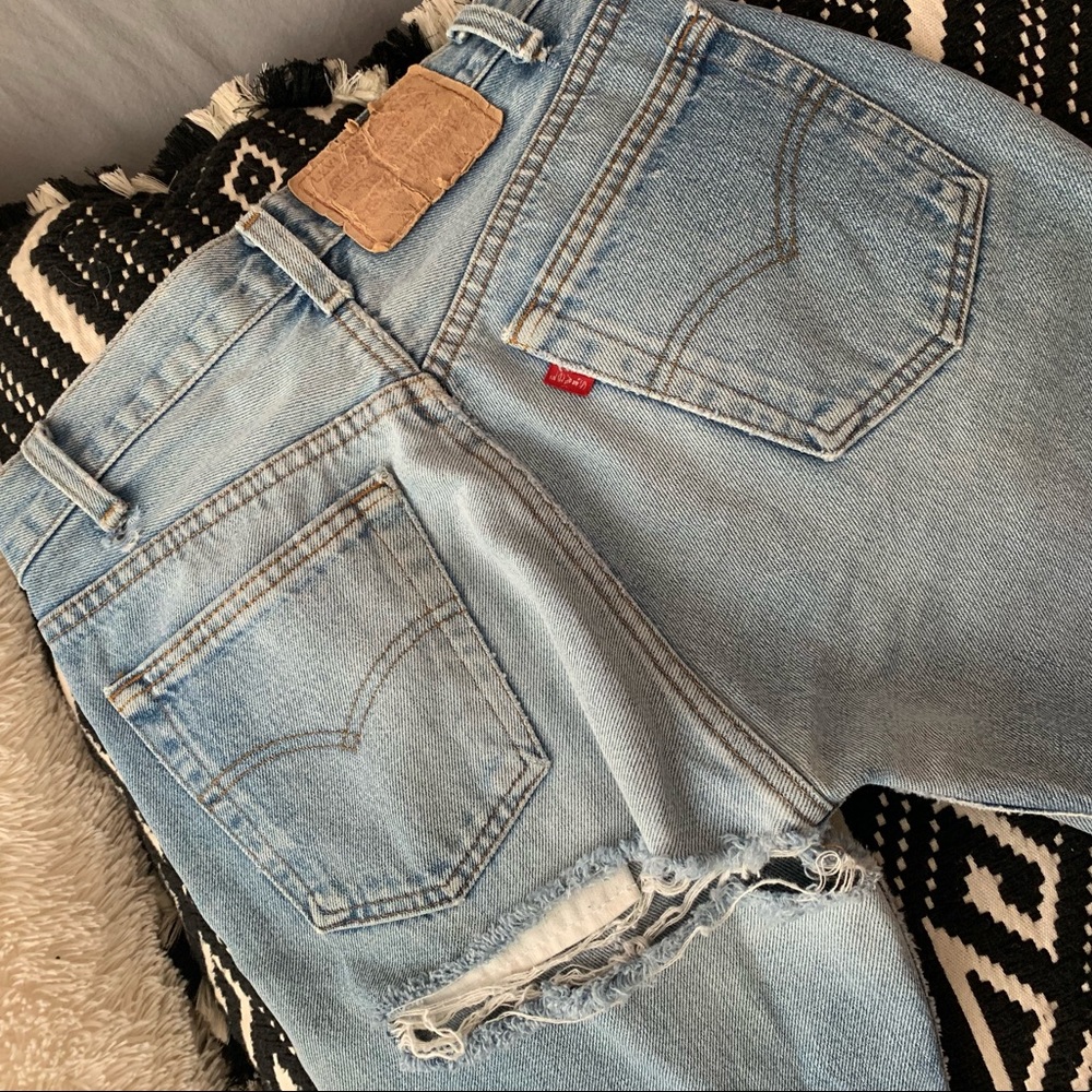 Cheeky Levi’s 501